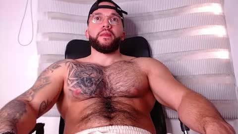 Snapshot of andrew_holden__ chatting on November 2025 10:13:02 PM andrew_holden__ online show from November 2025 10:13:02 PM