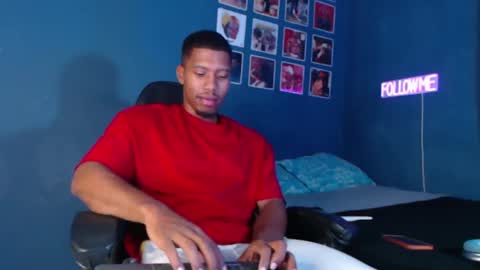 Andrew online show from December 2024 10:51:01 PM