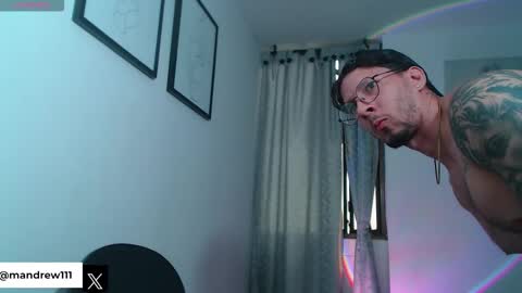 Snapshot of andrew_mathe chatting on November 2025 10:21:01 PM Andrew Mathwes online show from November 2025 10:21:01 PM