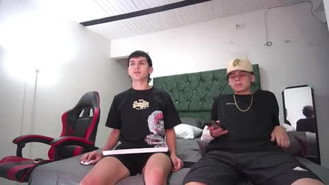 Snapshot of andrew_restrepo chatting on September 2025 10:21:02 PM andrew restrepo online show from September 2025 10:21:02 PM