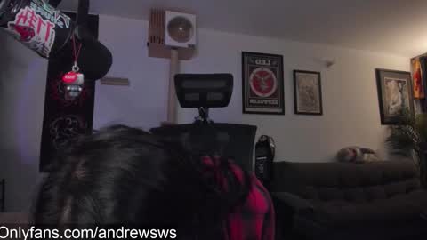 Snapshot of andrew_round chatting on January 2026 11:40:02 PM andrew_round online show from January 2026 11:40:02 PM