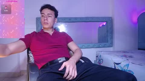 Andrew online show from November 2025 04:04:01 AM