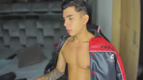 Andrew M. online show from September 2025 12:44:02 AM