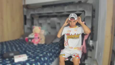 Andrew M. online show from November 2025 05:17:02 AM