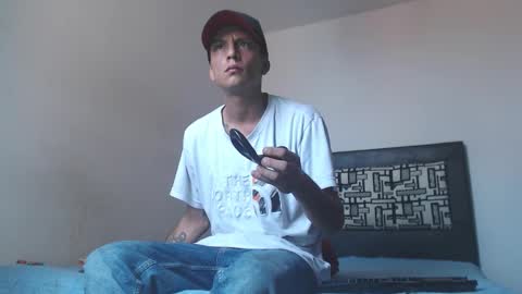 andrew online show from October 2025 06:19:01 PM