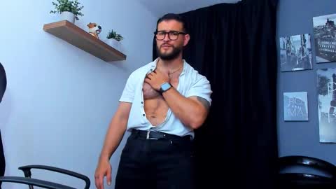 Andrew Diaz online show from October 2025 04:57:02 AM