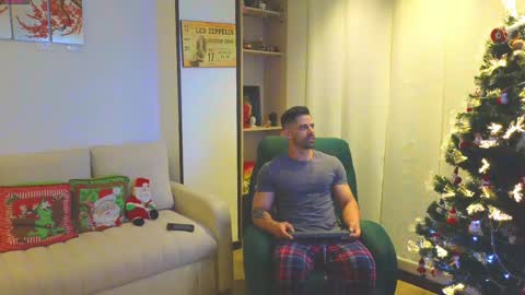 Andrew online show from December 2024 11:45:02 PM