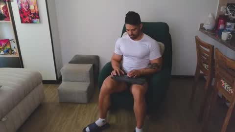 Andrew online show from September 2025 10:09:02 PM