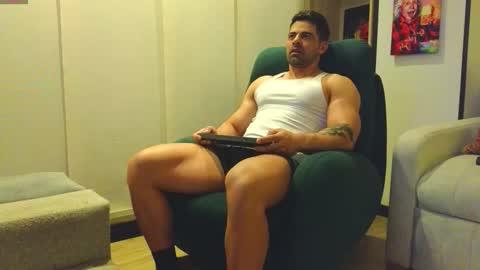 Andrew online show from February 2026 01:51:01 AM