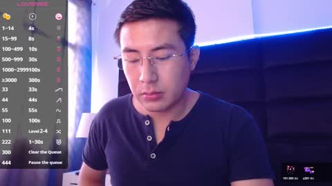 andrewmhilton_ online show from January 2025 08:02:01 PM