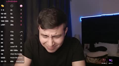 andrewmhilton_ online show from September 2025 07:10:01 AM