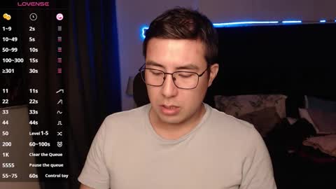 andrewmhilton_ online show from November 2025 05:06:01 AM