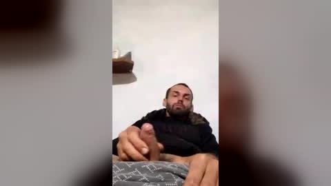 andrewww992 online show from June 2026 09:45:01 PM