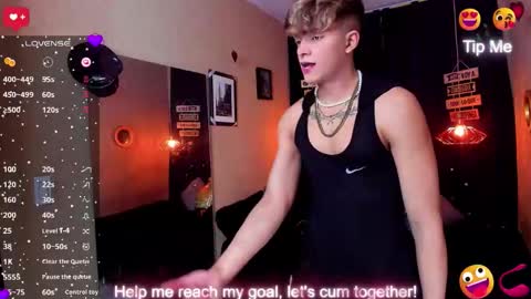 Snapshot of andrius_24 chatting on December 2025 07:07:01 PM online show from December 2025 07:07:01 PM