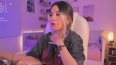Victoria Senz  online show from May 2026 03:39:02 PM