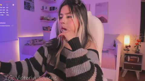 Victoria Senz  online show from May 2026 03:08:02 PM