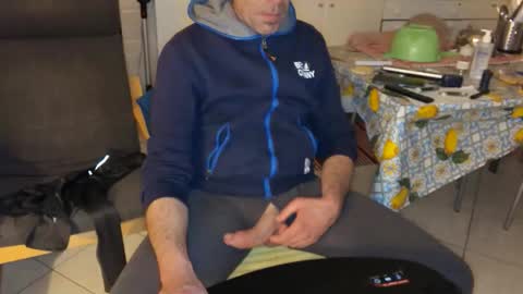 Snapshot of androx77 chatting on March 2026 10:14:01 PM androx77 online show from March 2026 10:14:01 PM