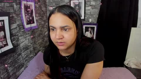 Andrys online show from May 2026 11:33:02 PM