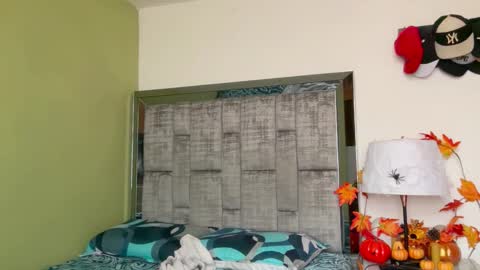 Andy online show from October 2025 01:01:02 PM