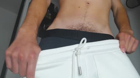 Snapshot of andy_collins__ chatting on January 2026 09:39:02 PM andy_collins__ online show from January 2026 09:39:02 PM