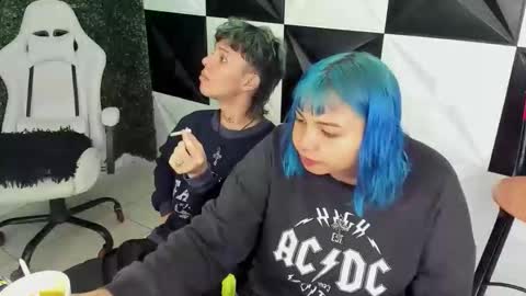 andy_dan1 online show from January 2026 07:30:01 PM