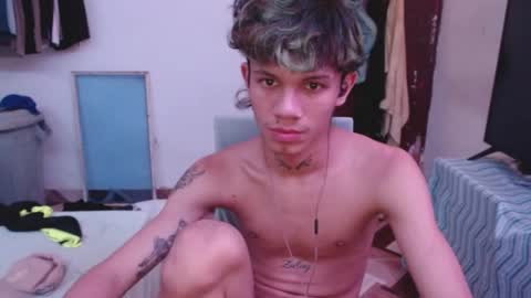 andy_dan1 online show from May 2026 07:37:01 AM