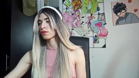 Snapshot of andy_vander chatting on September 2025 05:42:02 AM Andy van der Rose online show from September 2025 05:42:02 AM