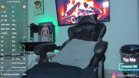 Snapshot of andy_walker_ chatting on February 2025 09:15:02 PM Andres online show from February 2025 09:15:02 PM