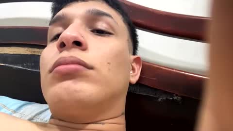 Snapshot of andyhotsi chatting on December 2025 04:17:01 AM ANDY online show from December 2025 04:17:01 AM