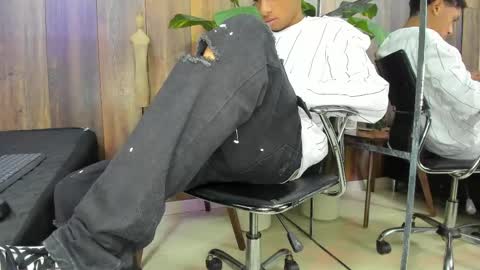 Andy  online show from May 2026 10:44:02 AM