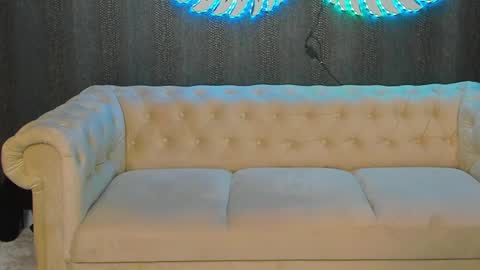 Anne online show from January 2025 08:44:01 PM