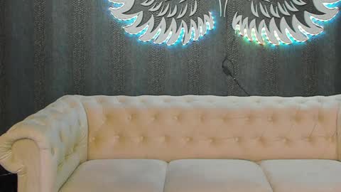 Anne online show from January 2025 10:41:02 PM