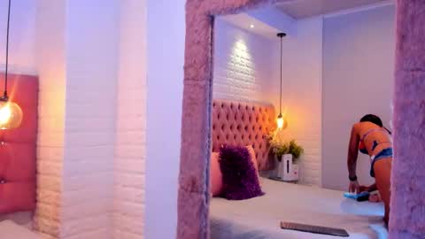 anette_bennet online show from October 2025 07:48:02 PM