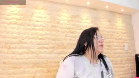 Snapshot of anette_cooper chatting on December 2025 03:34:01 AM anette_cooper online show from December 2025 03:34:01 AM