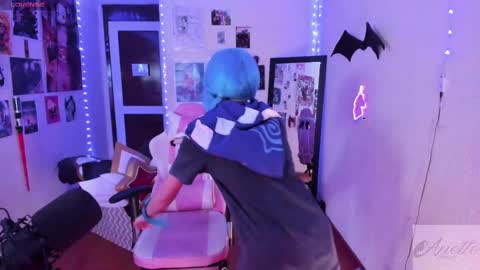 Snapshot of anette_sf chatting on February 2025 03:22:01 AM Anette Scorpio online show from February 2025 03:22:01 AM