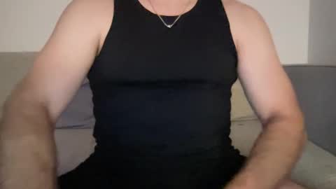 Snapshot of anewsummer chatting on March 2026 04:40:02 AM anewsummer online show from March 2026 04:40:02 AM