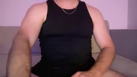 Snapshot of anewsummer chatting on April 2026 04:11:01 AM anewsummer online show from April 2026 04:11:01 AM