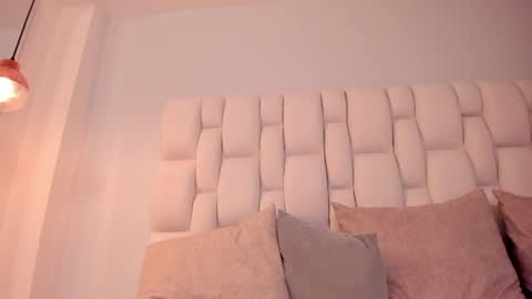 Snapshot of angeel_fox chatting on December 2024 06:46:01 AM Angel online show from December 2024 06:46:01 AM