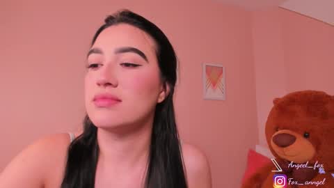 Snapshot of angeel_fox chatting on September 2025 04:03:01 AM Angel online show from September 2025 04:03:01 AM