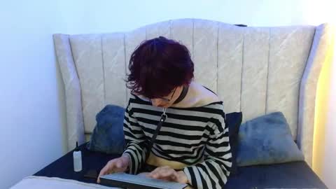 Snapshot of angel_adrien chatting on February 2026 01:04:01 PM Angel online show from February 2026 01:04:01 PM