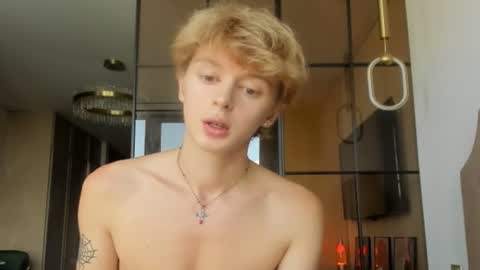 angel_andreww online show from June 2026 11:23:01 AM
