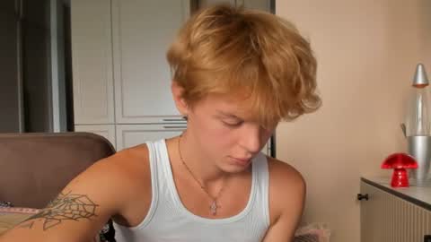 angel_andreww online show from June 2026 09:01:02 AM