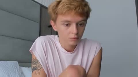 angel_andreww online show from July 2026 12:31:01 PM