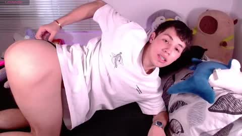 Angel   help me with 100 thumbs up online show from January 2025 08:38:02 PM