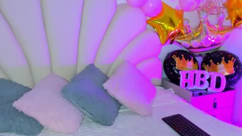 Snapshot of angel_bloom1 chatting on June 2026 01:12:02 PM Angel online show from June 2026 01:12:02 PM