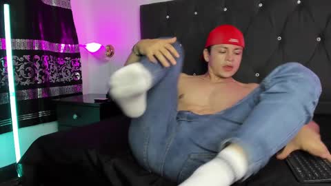 Angel Cuervo online show from March 2025 12:39:02 PM