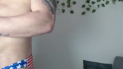 Snapshot of angel_curl chatting on November 2025 07:45:02 PM Angel Curl online show from November 2025 07:45:02 PM