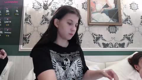 Angel online show from November 2025 09:17:02 AM