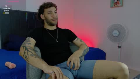 angel_kyrozz online show from February 2026 07:15:01 PM