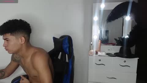 Angel online show from October 2025 07:14:02 PM